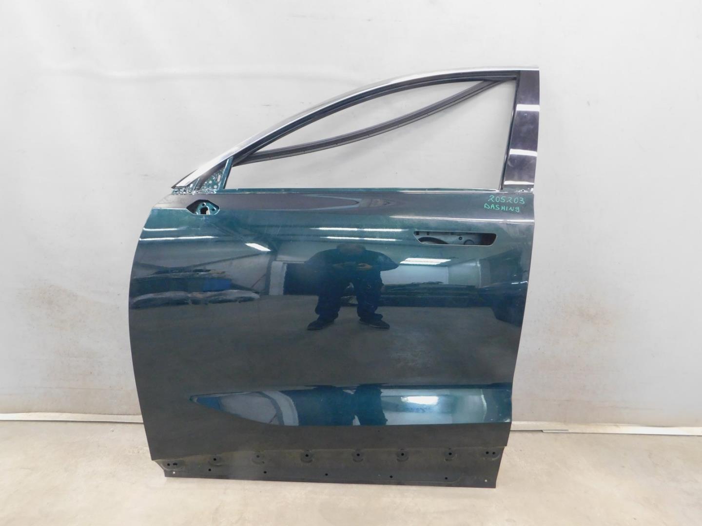 Дверь передняя левая