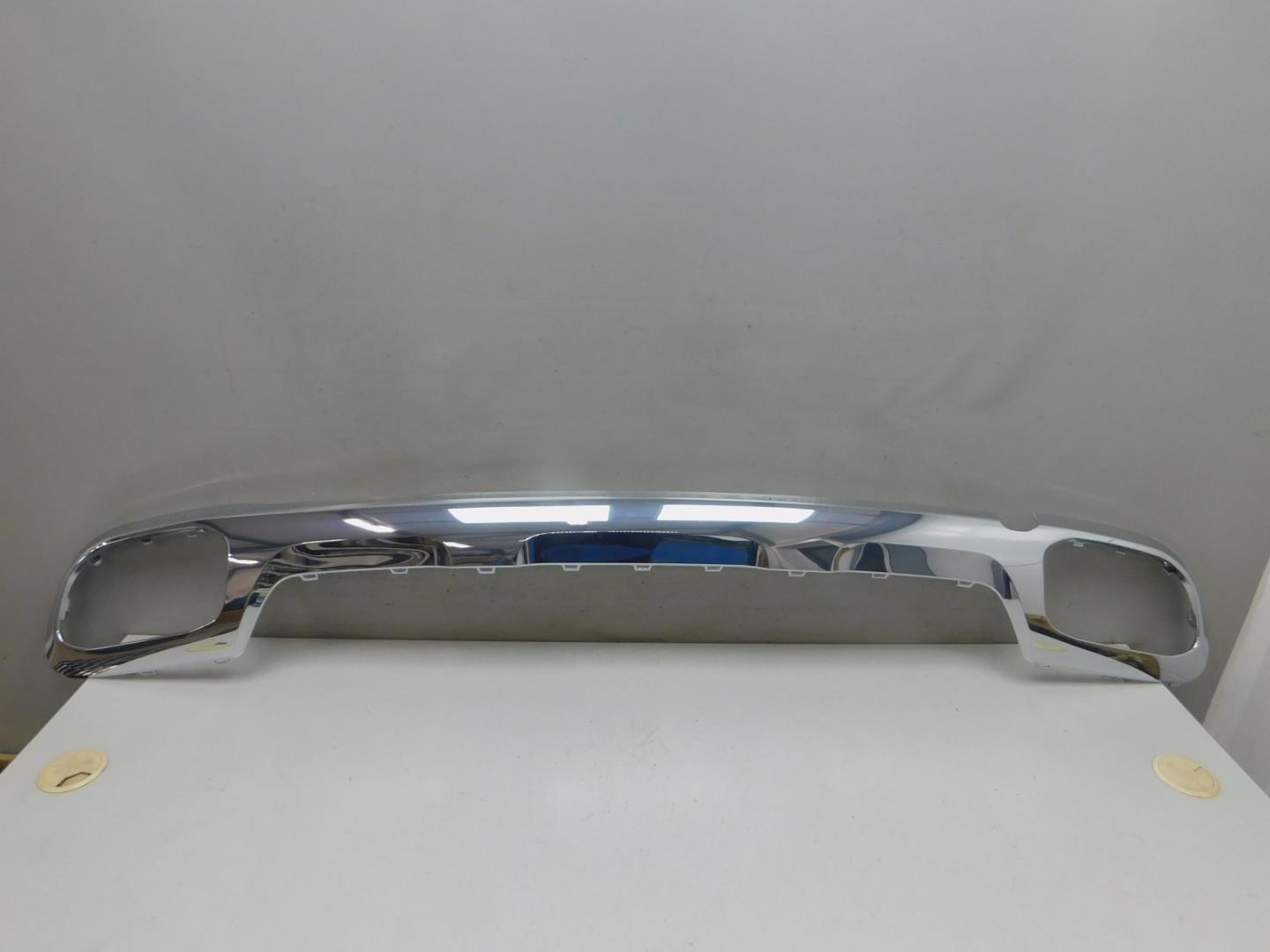 Накладка заднего бампера