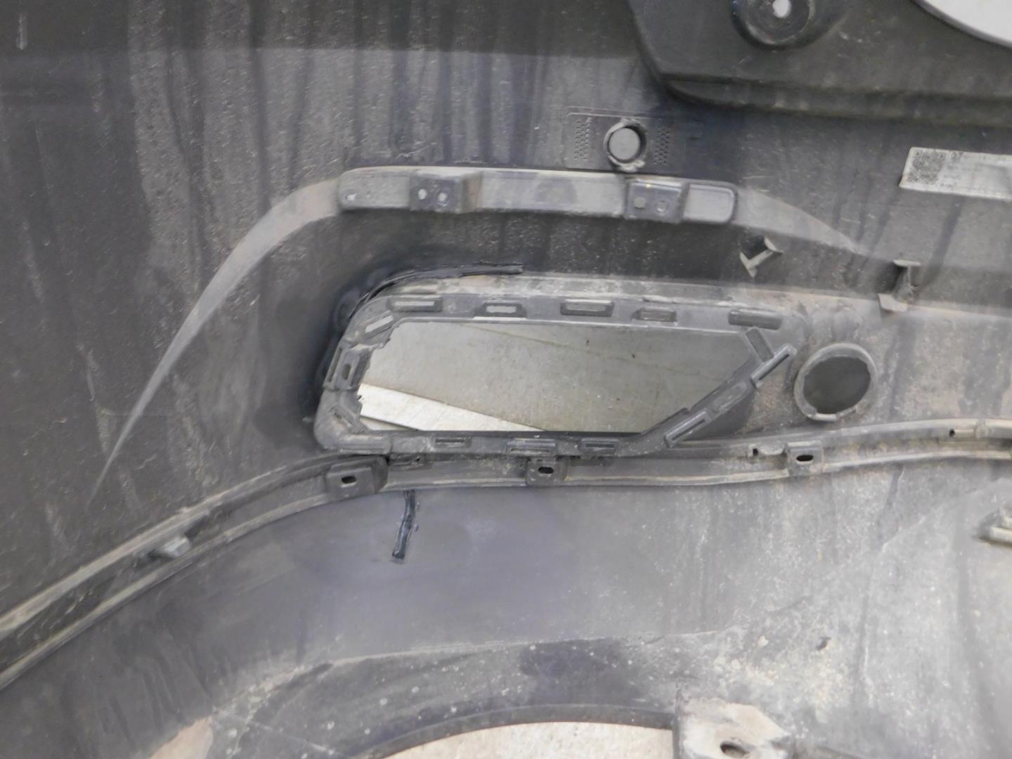 Бампер задний