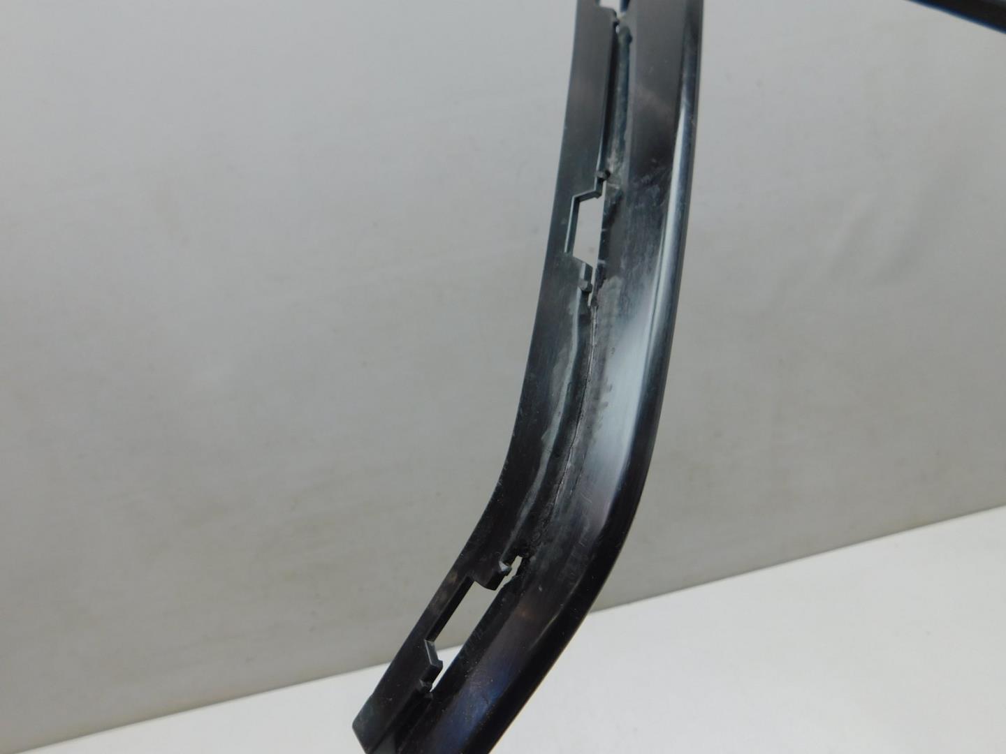 Накладка переднего бампера