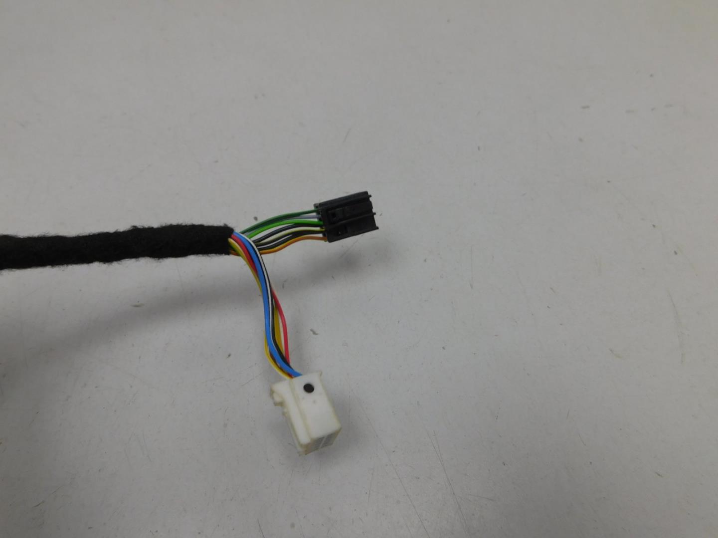 Зеркало правое электрическое