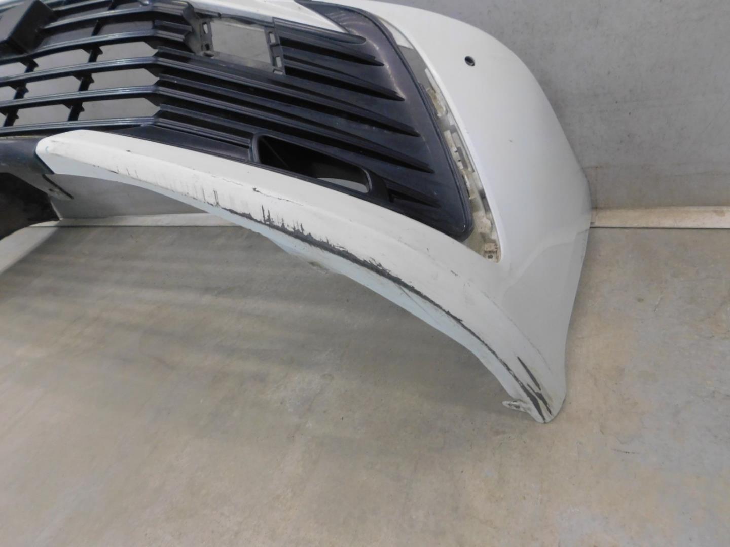 Бампер передний