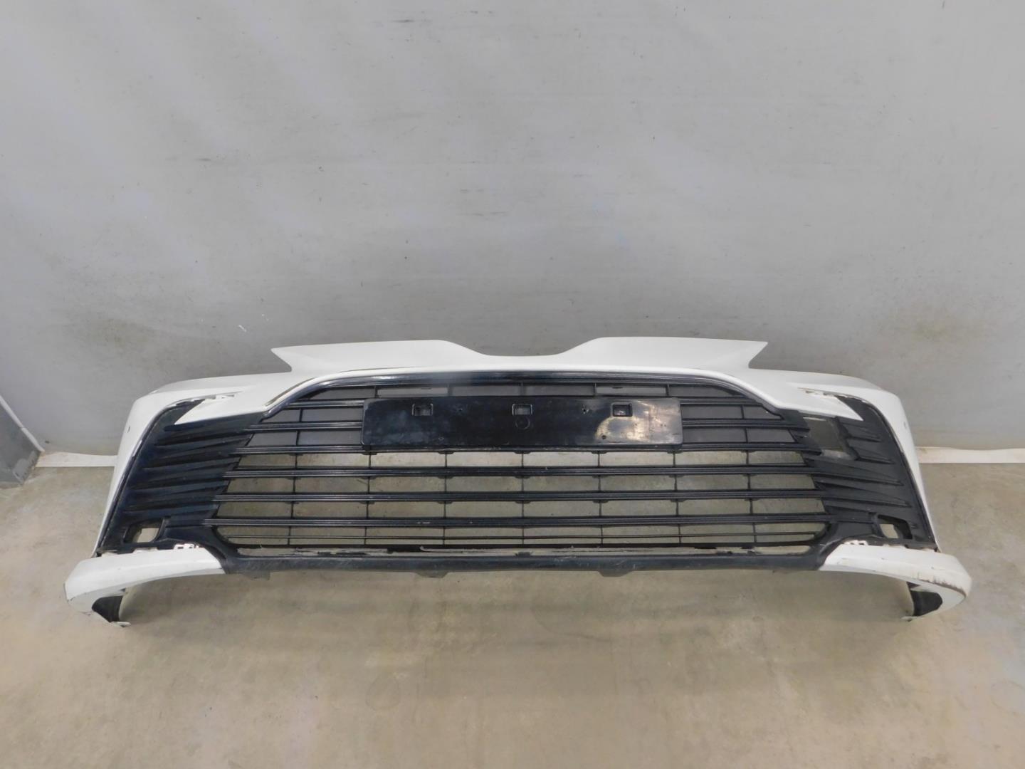 Бампер передний