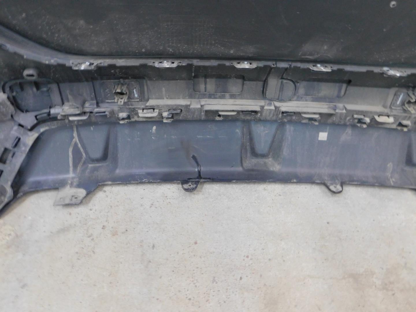 Бампер задний