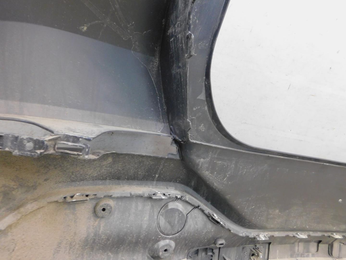 Бампер задний