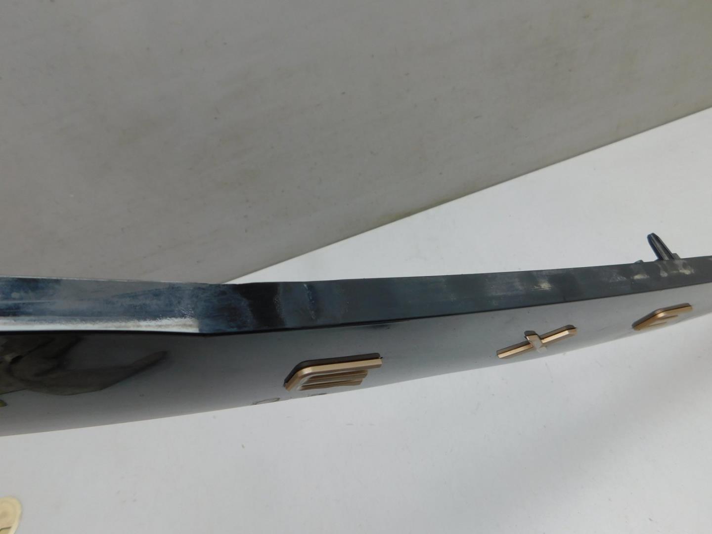 Накладка на решетку радиатора