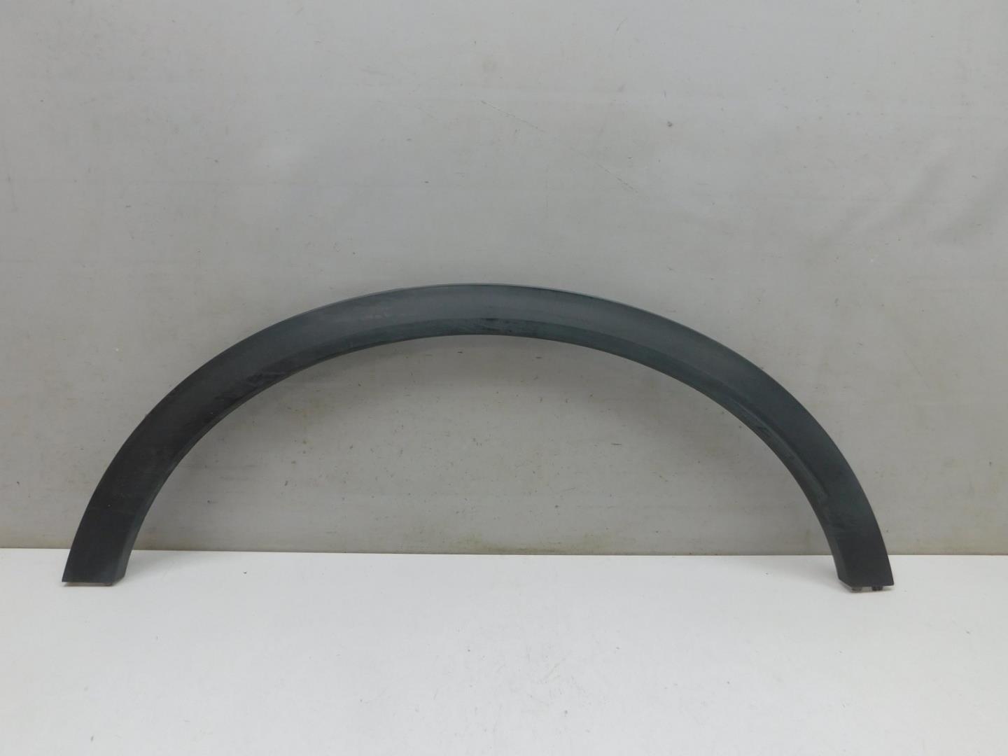 Накладка заднего крыла левого