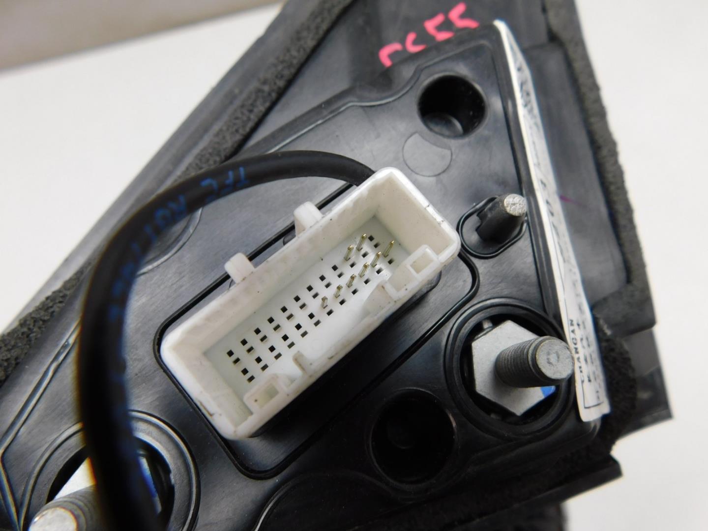 Зеркало левое электрическое