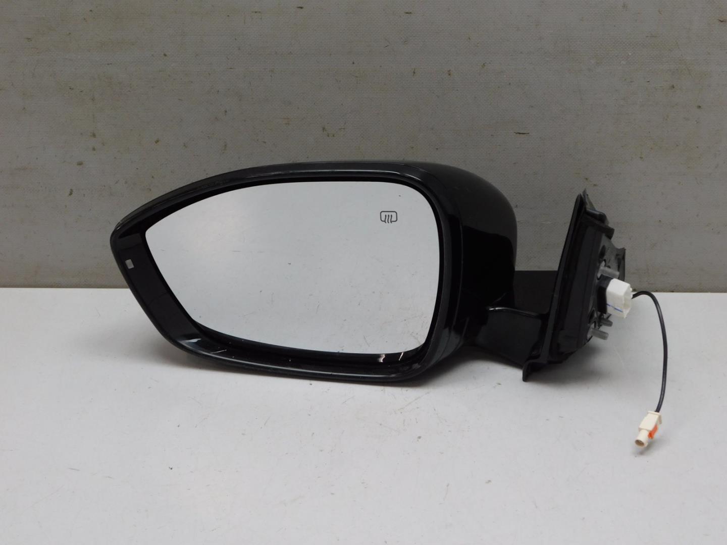 Зеркало левое электрическое