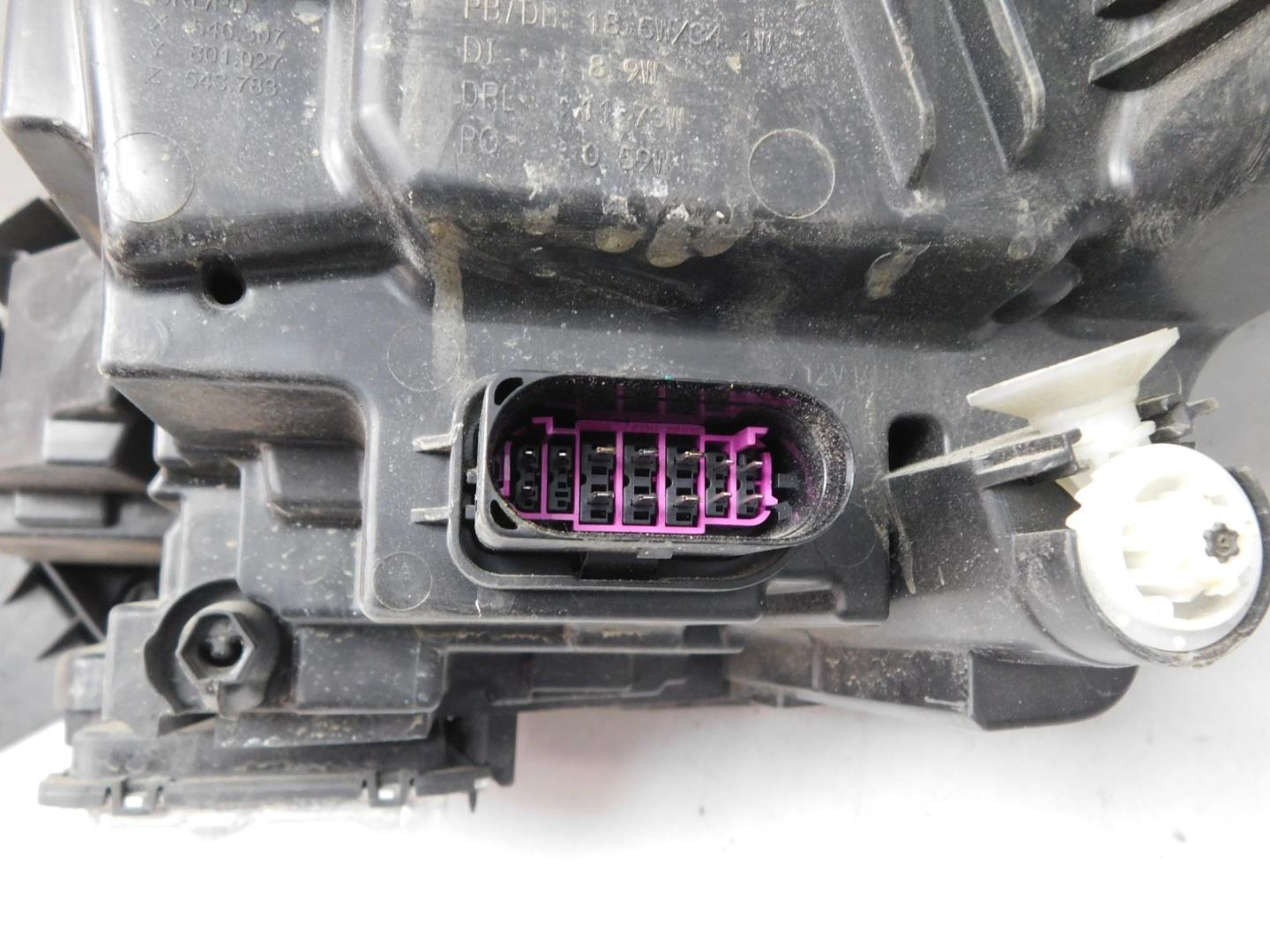 Фара правая