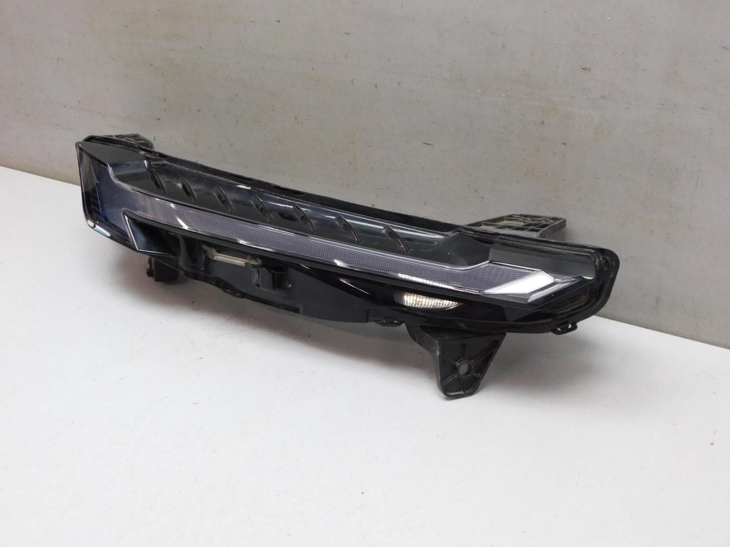 Габарит передний правый