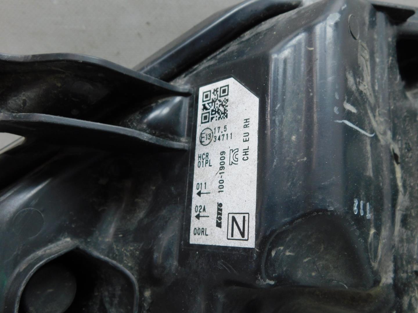 Фара правая