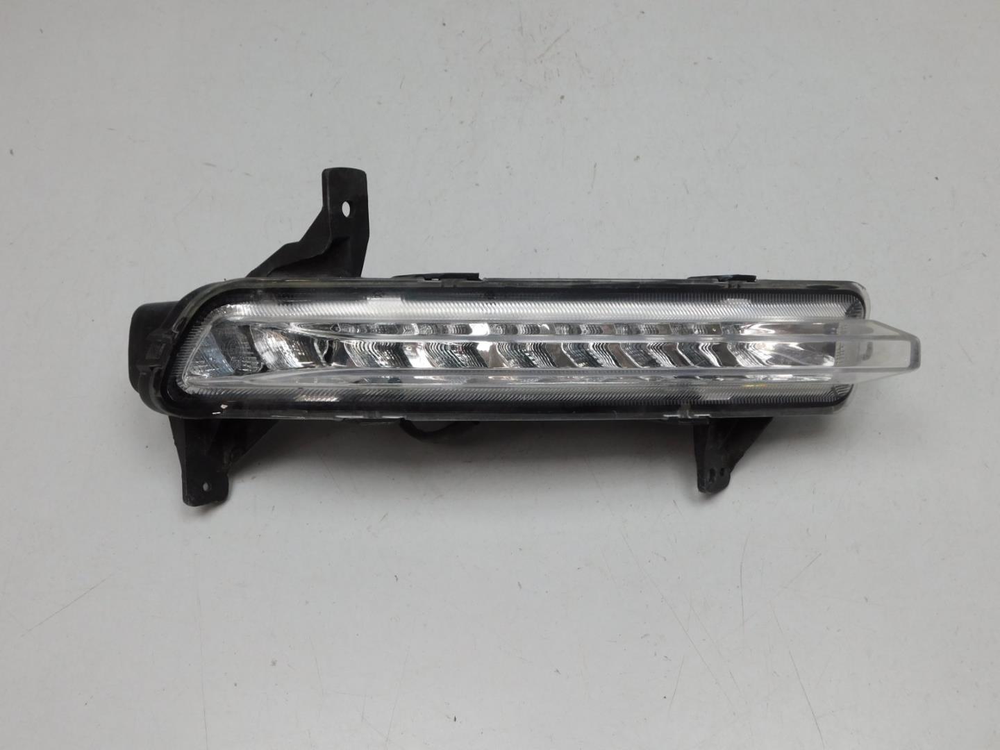 Габарит передний правый