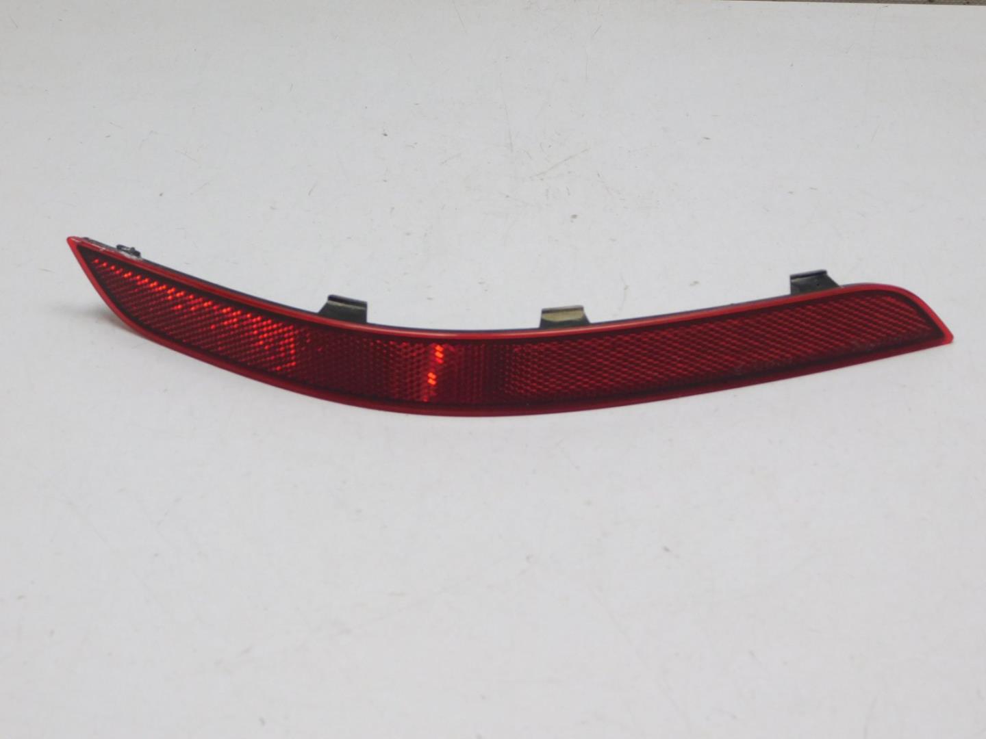 Фонарь задний в бампер левый
