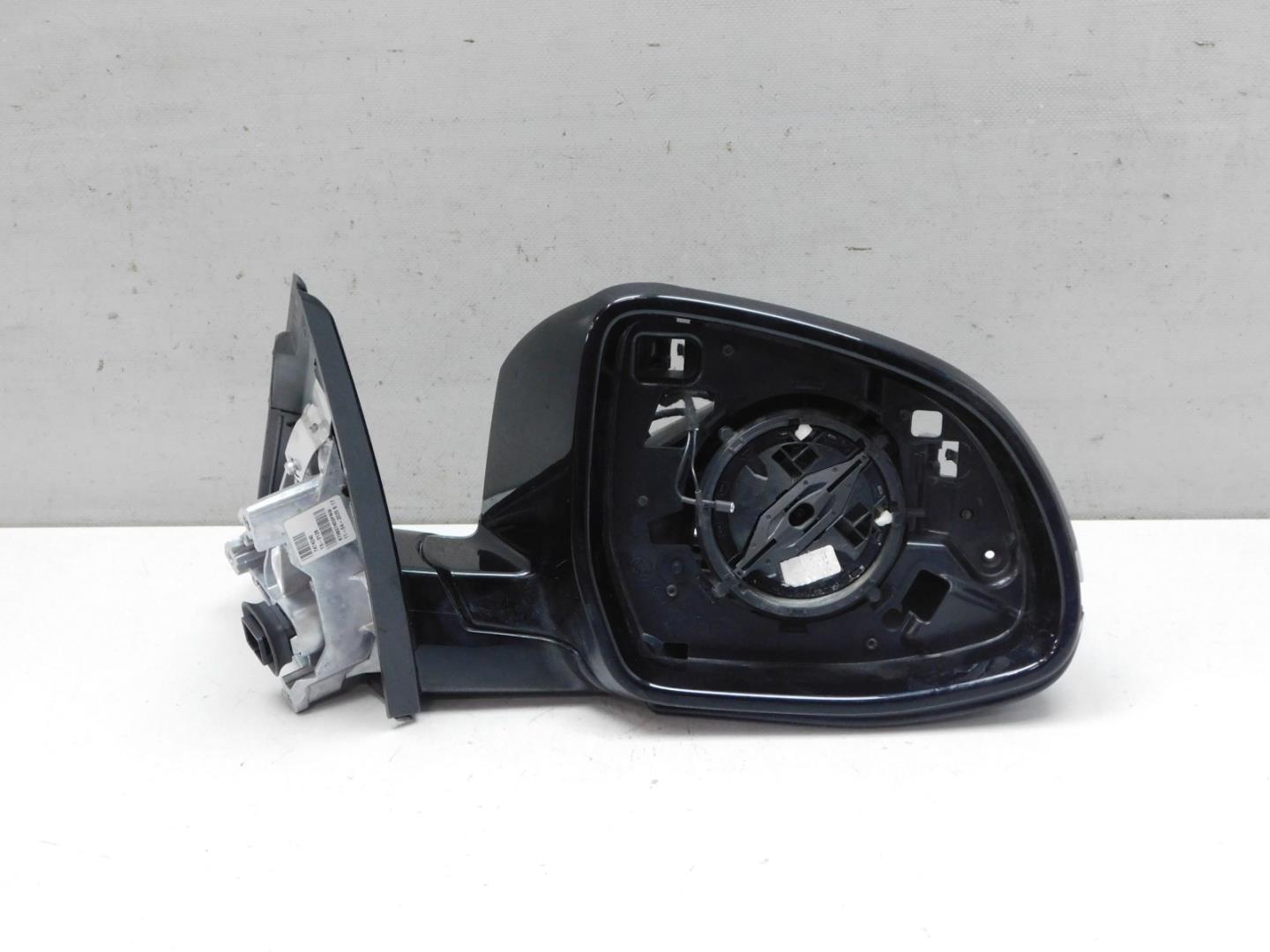 Зеркало правое электрическое