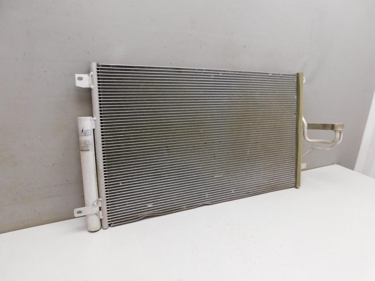 Радиатор кондиционера / конденсер