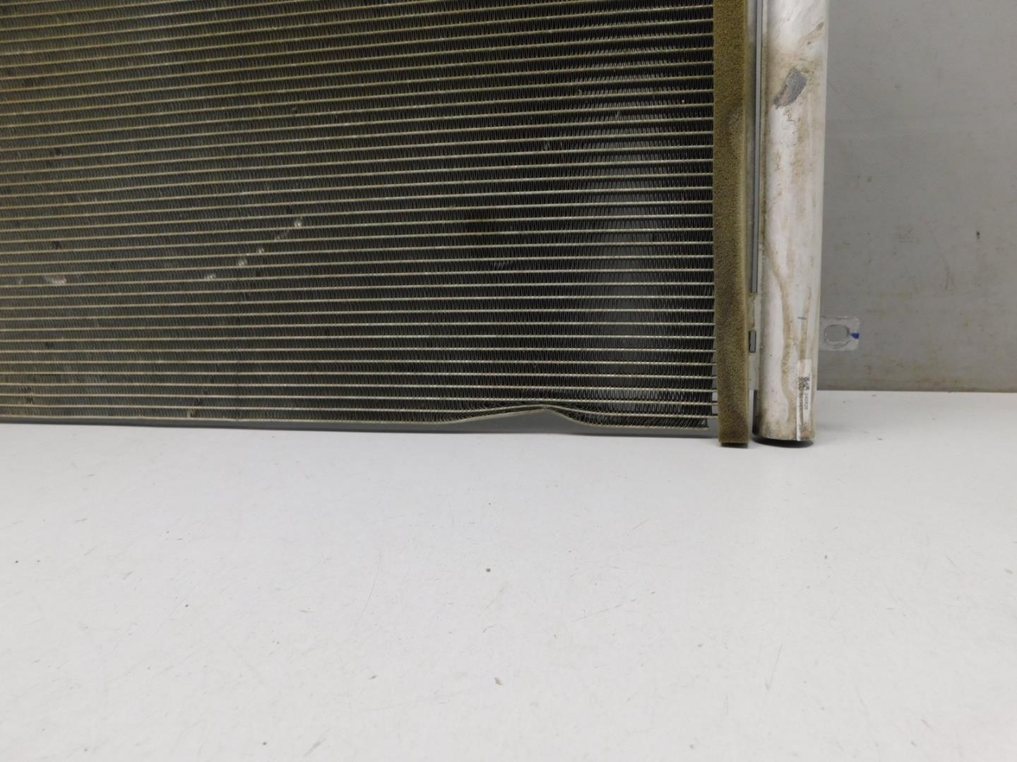 Радиатор кондиционера / конденсер