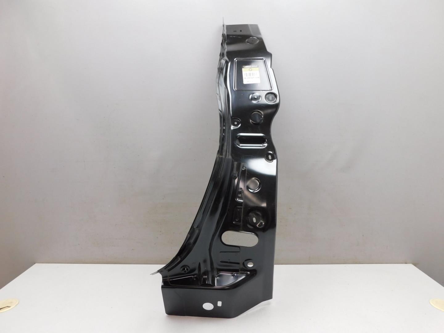 Кузовной элемент