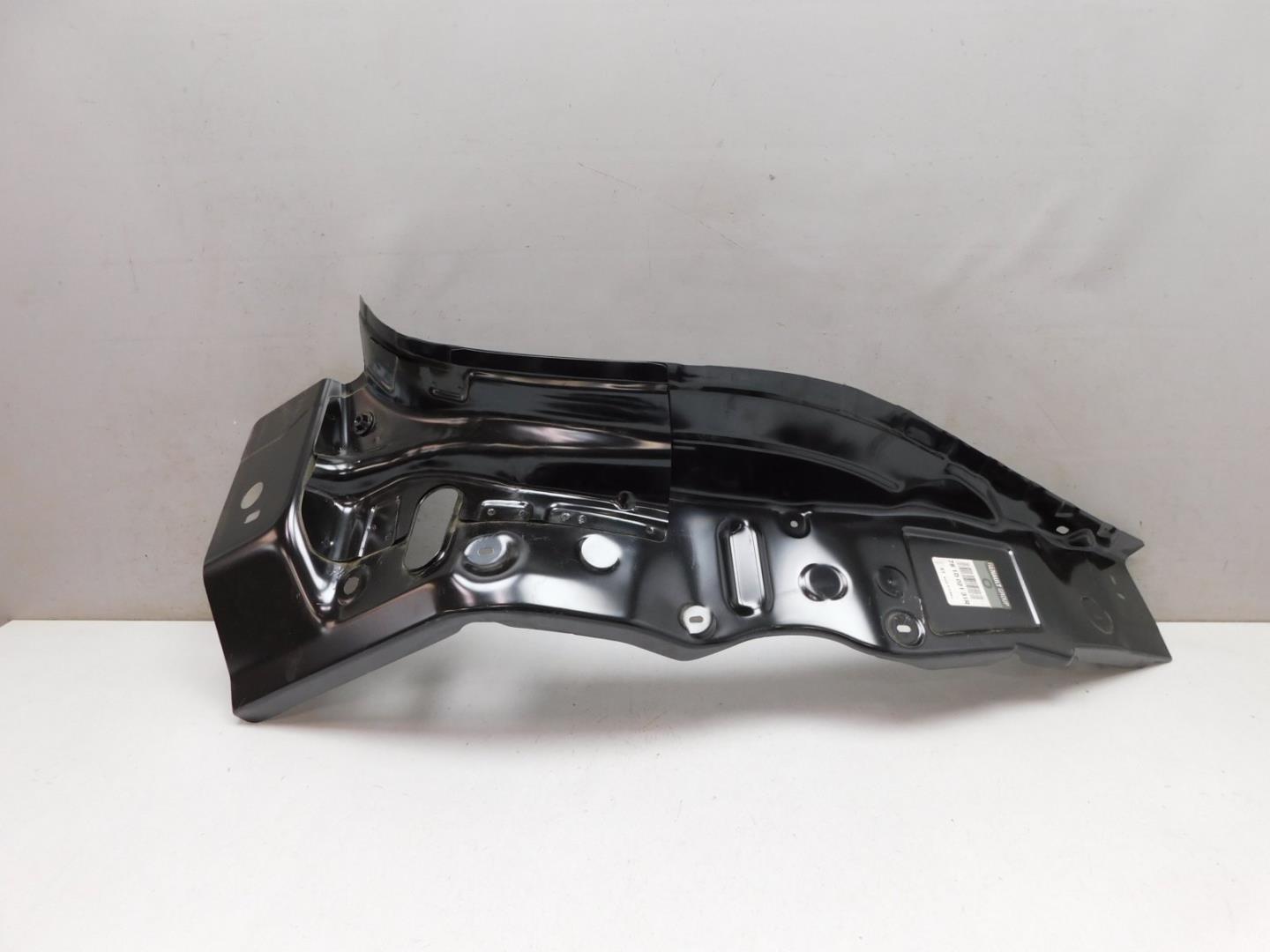 Кузовной элемент