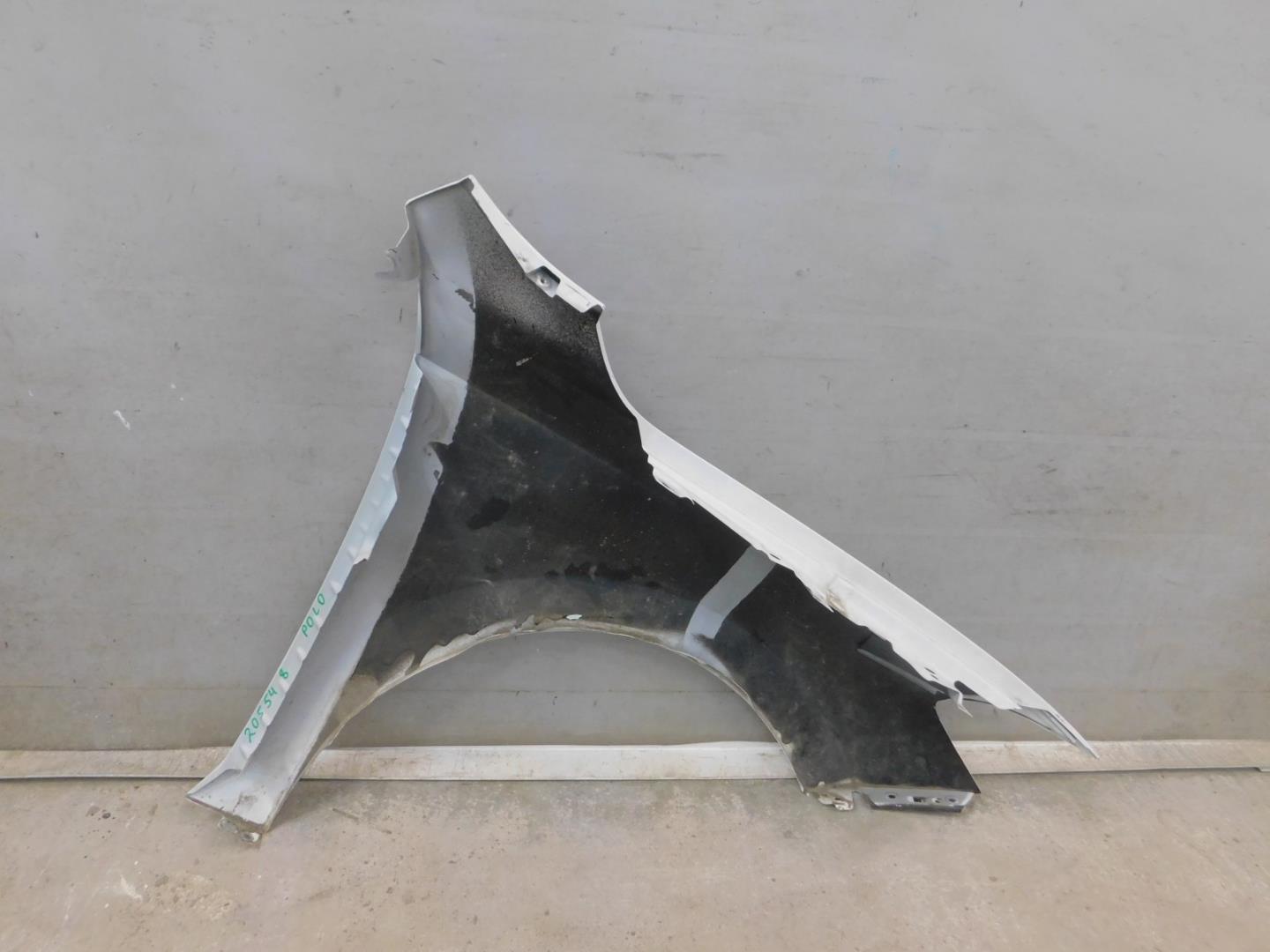 Крыло переднее левое