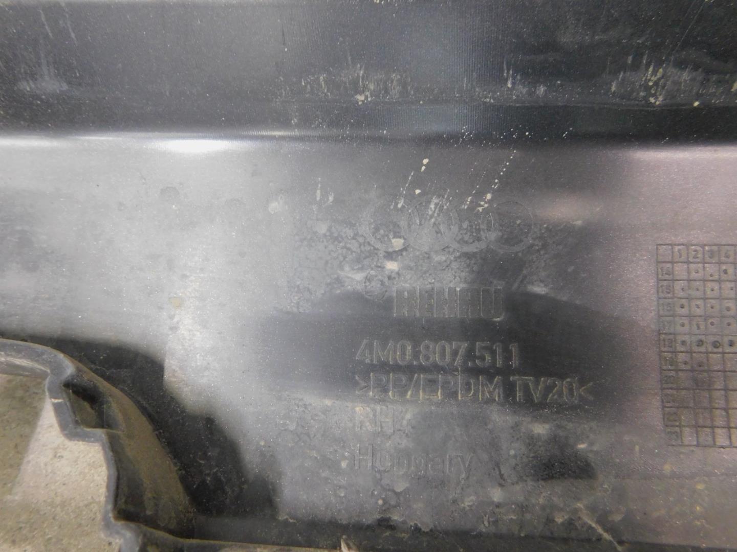 Бампер задний