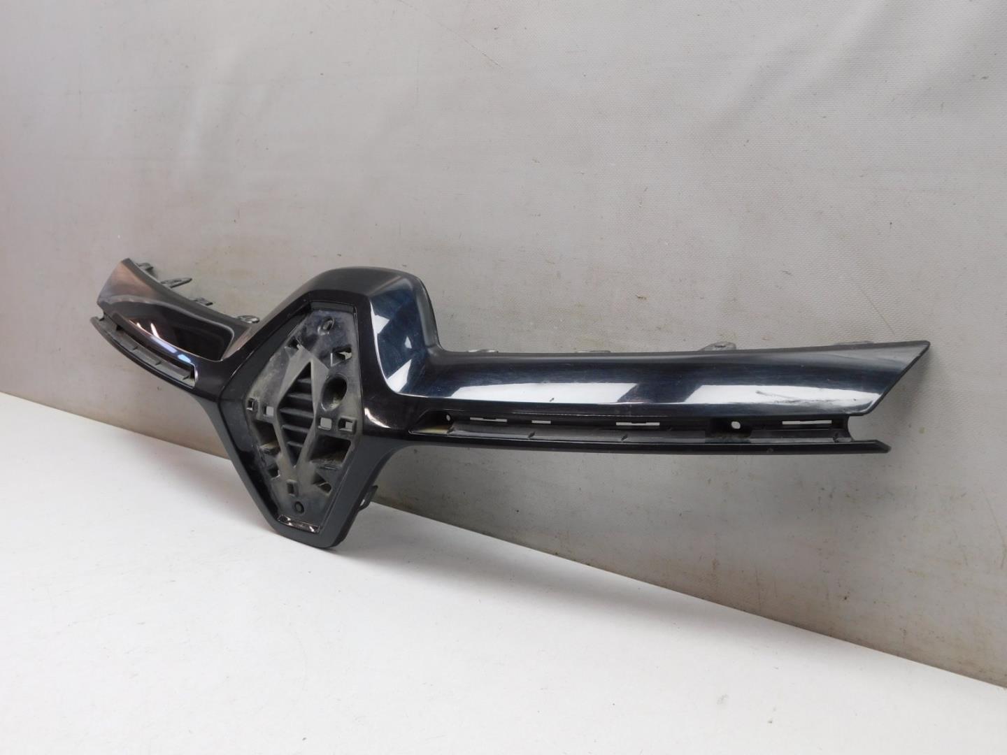 Накладка на решетку радиатора