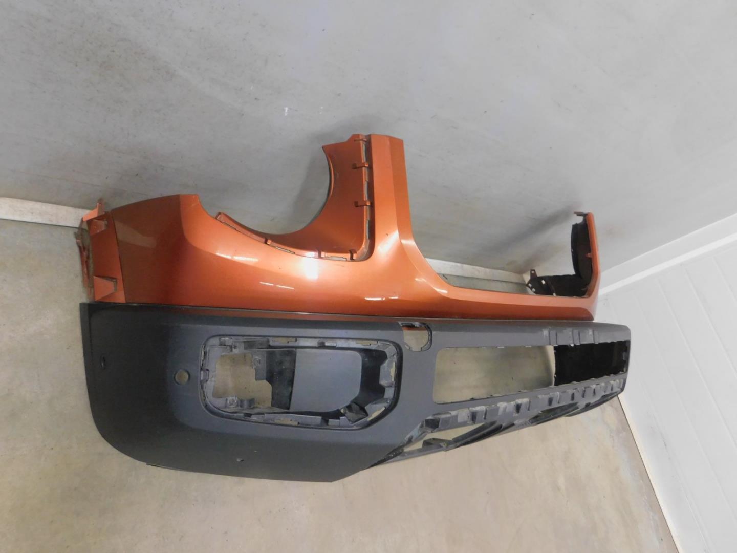 Бампер передний