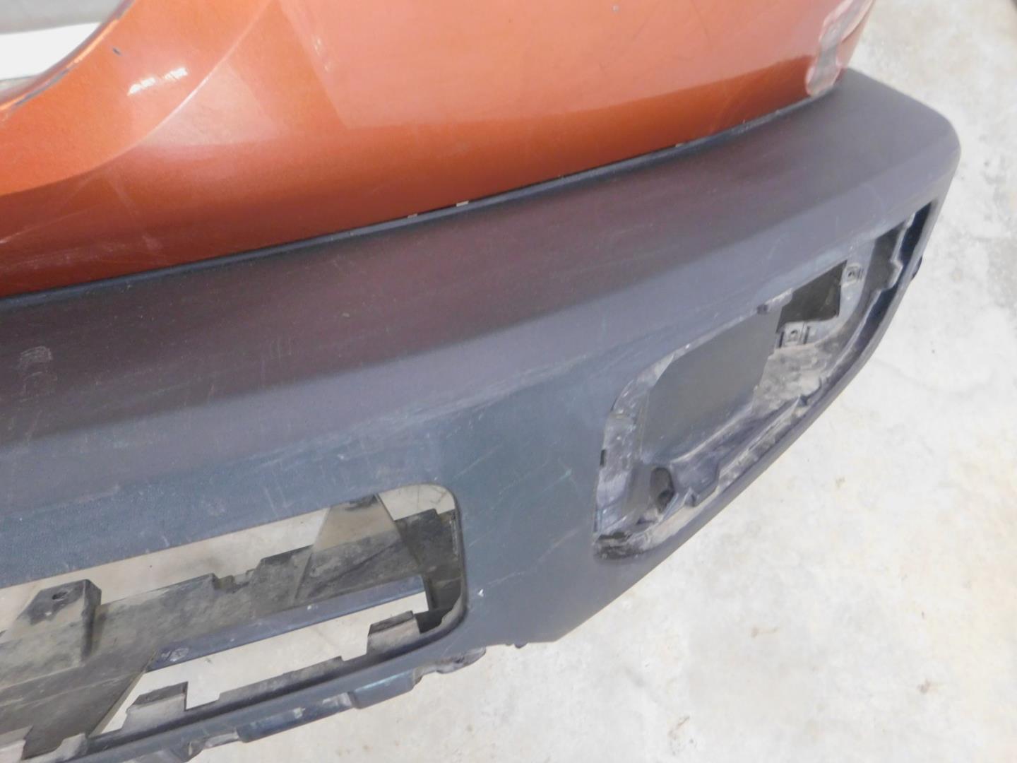 Бампер передний