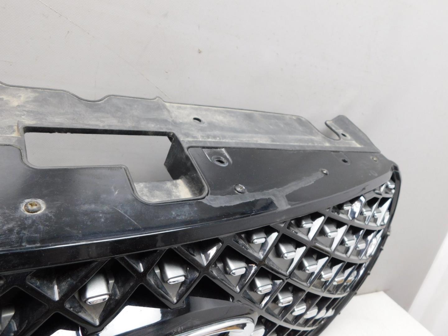 Решетка радиатора