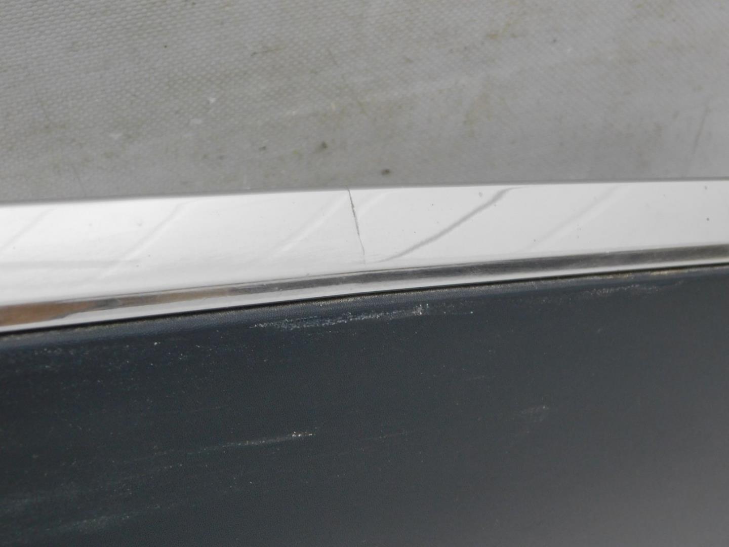 Накладка двери задней левой