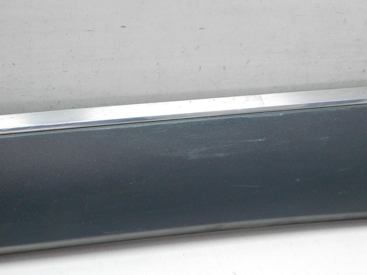 Накладка двери задней левой