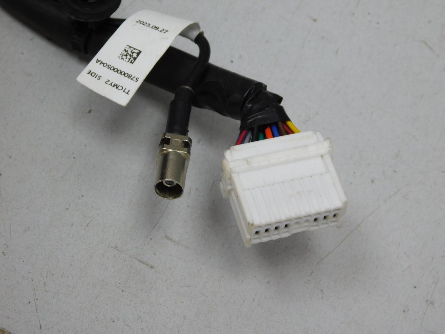 Зеркало левое электрическое