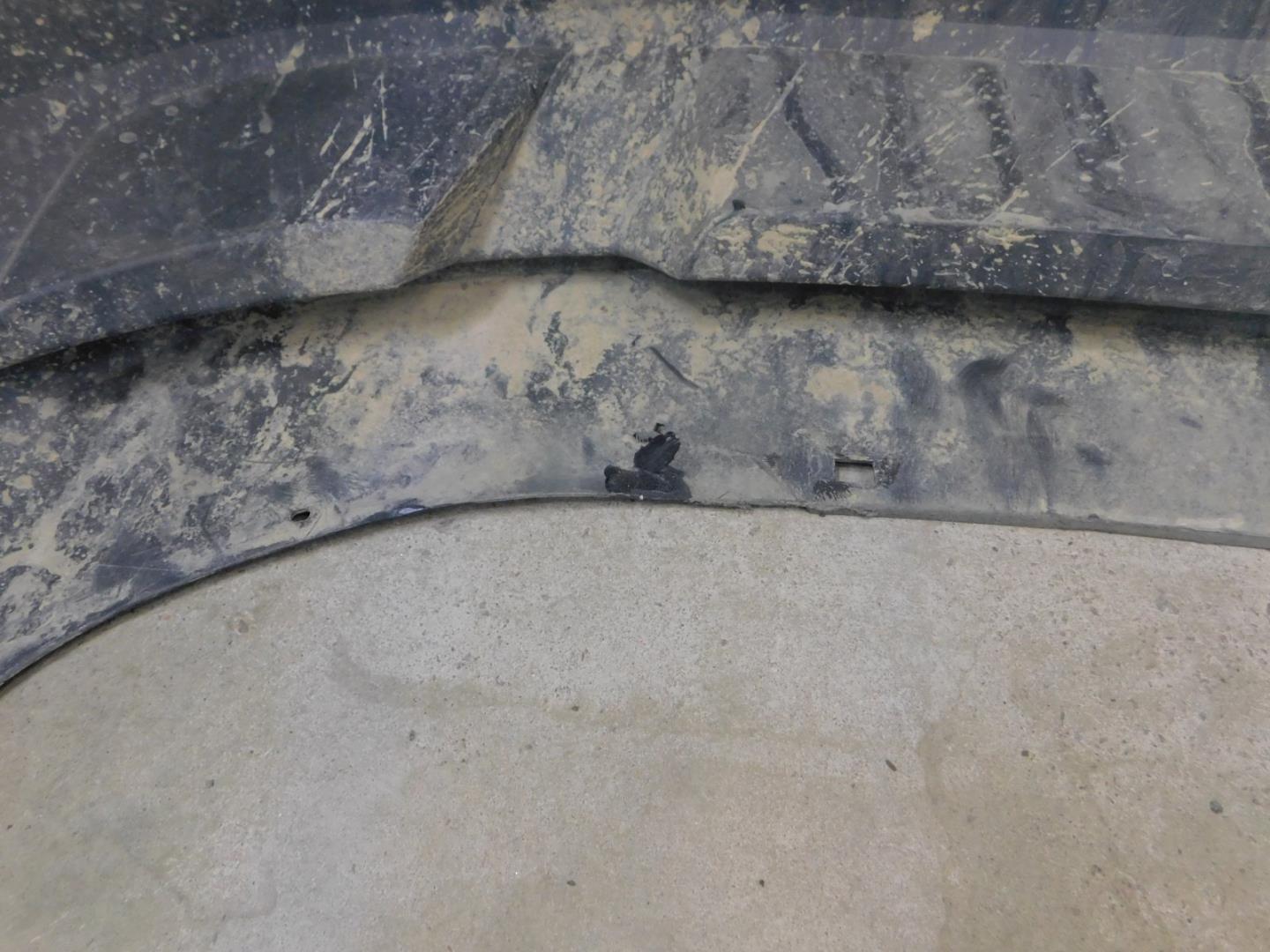 Бампер задний