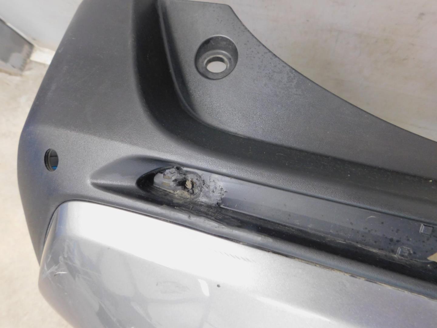 Бампер задний