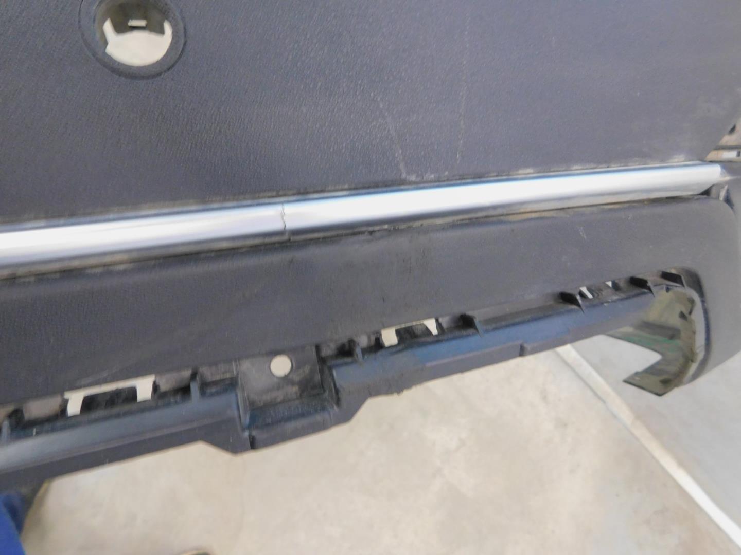 Бампер задний