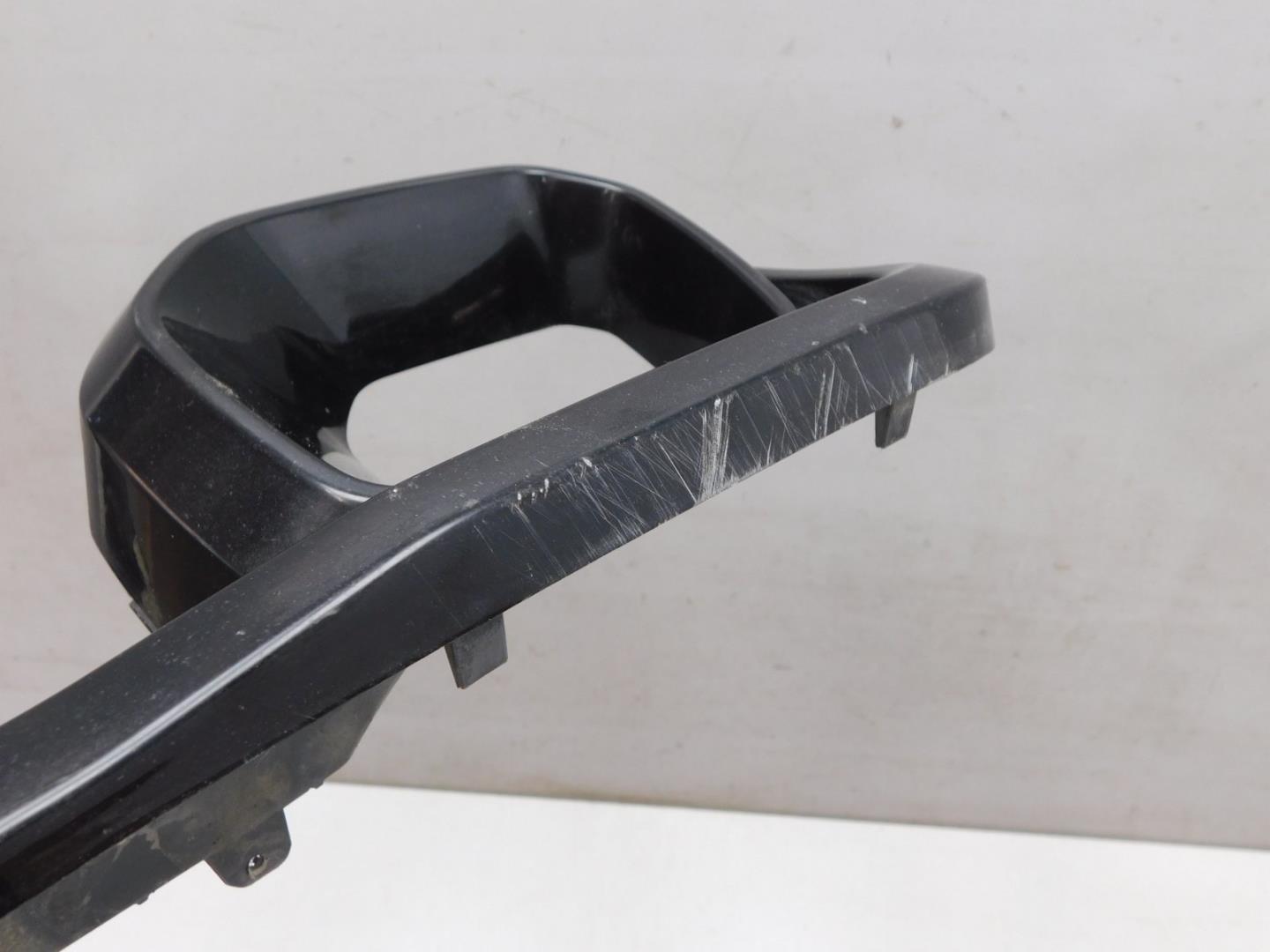 Накладка переднего бампера