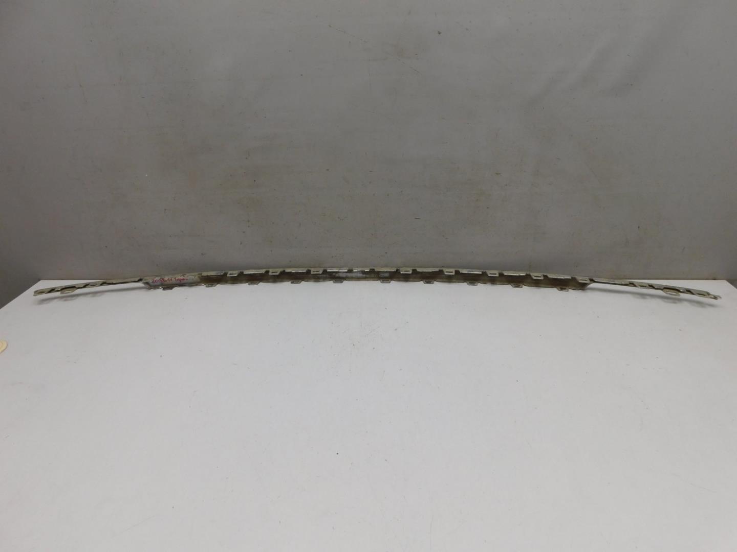 Молдинг заднего бампера