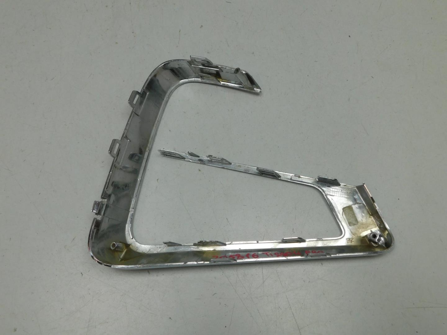 Накладка переднего бампера