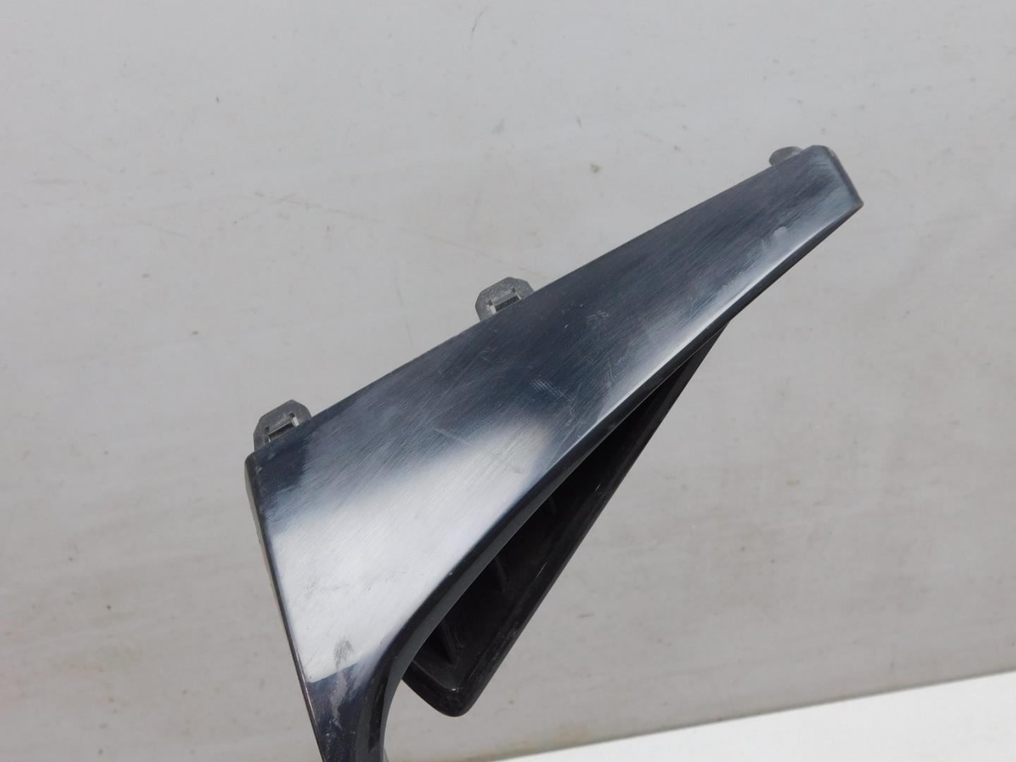 Накладка заднего бампера правая