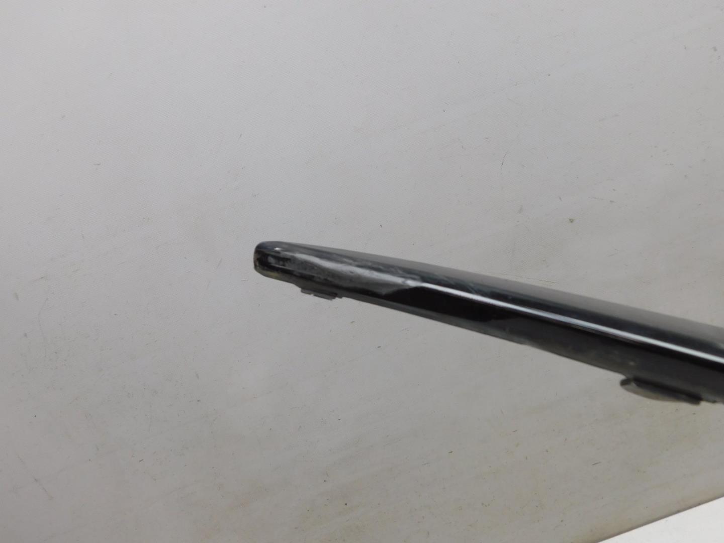 Накладка на решетку радиатора