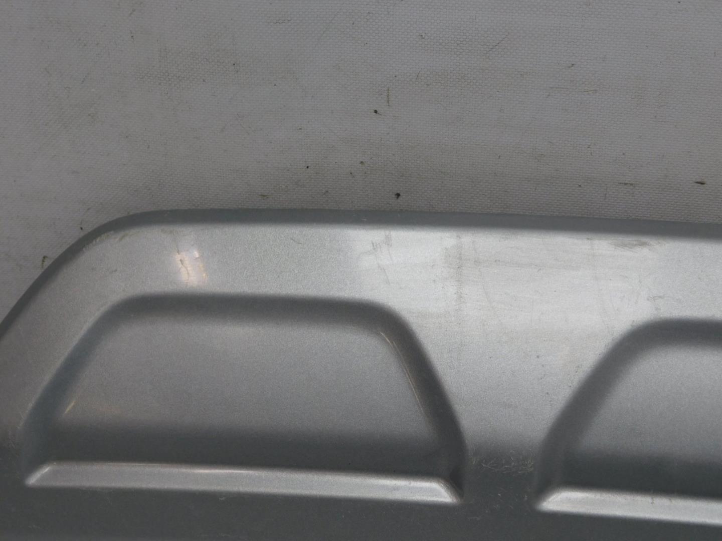 Накладка заднего бампера