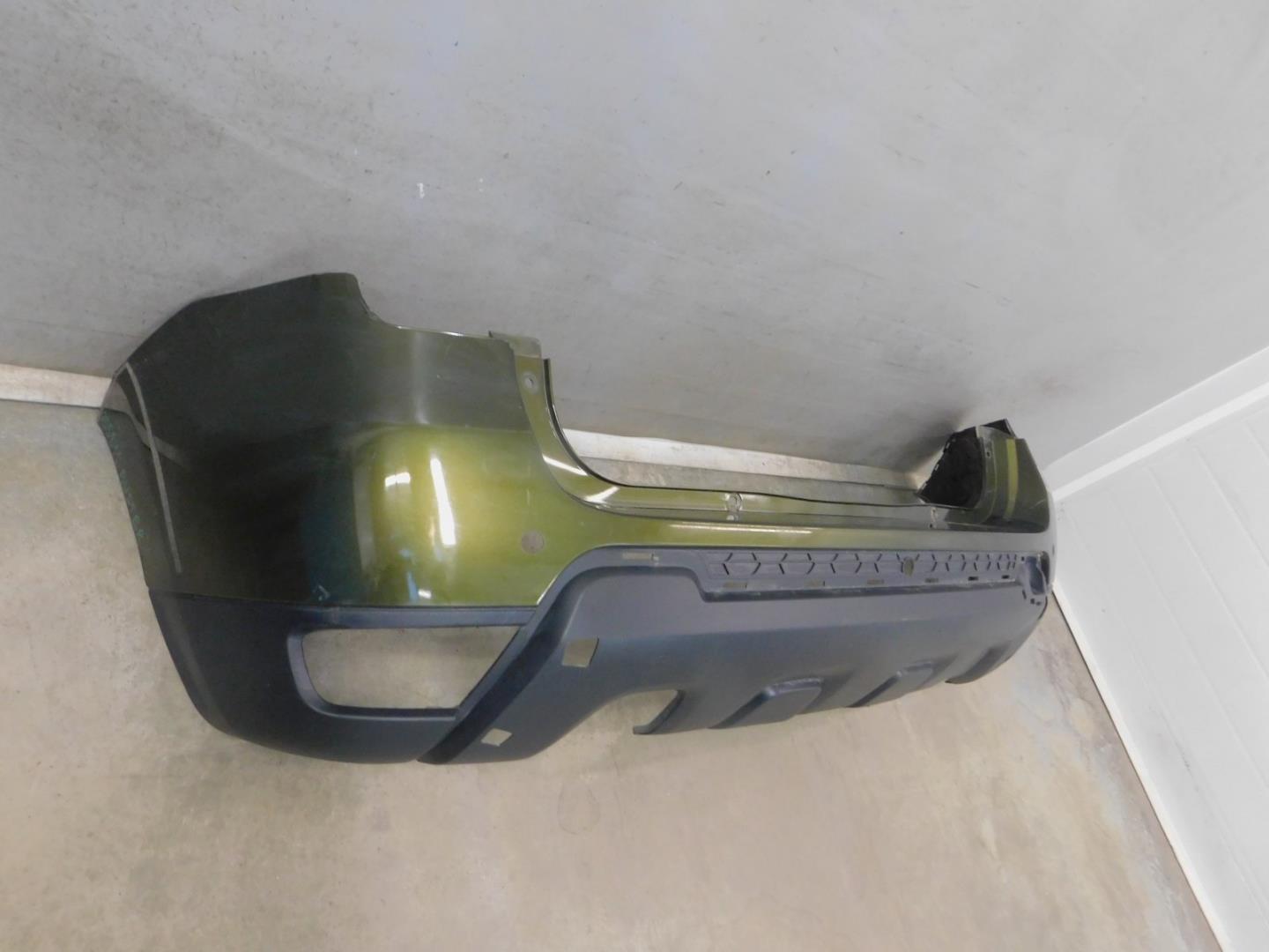 Бампер задний