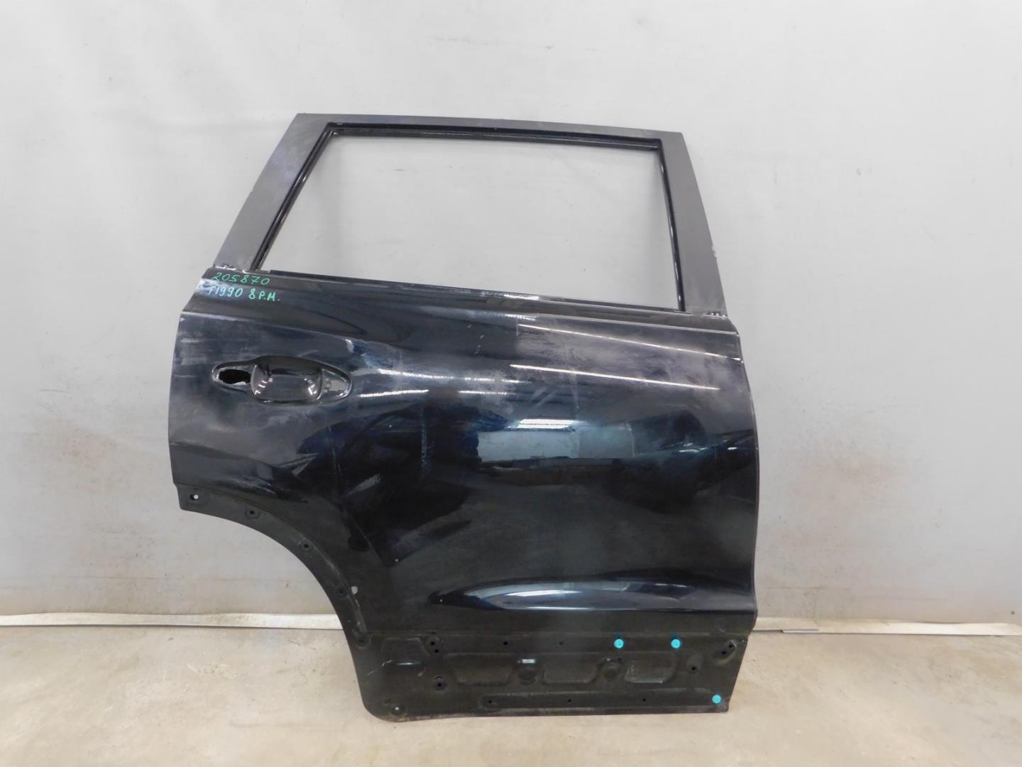 Дверь задняя правая