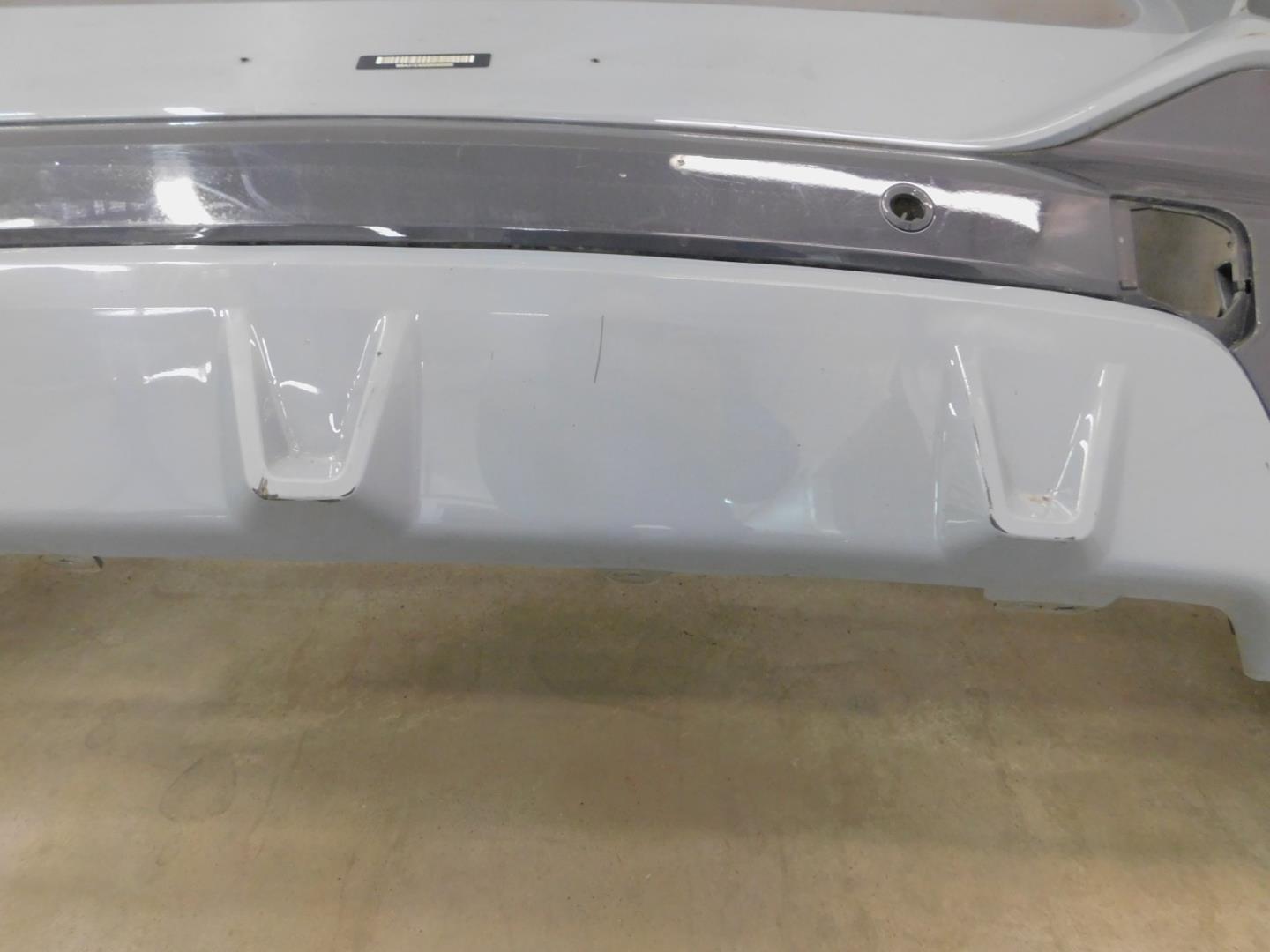 Бампер задний