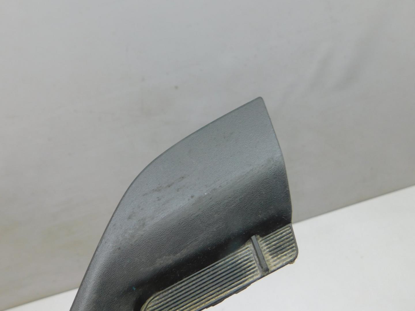 Заглушка буксировочного крюка