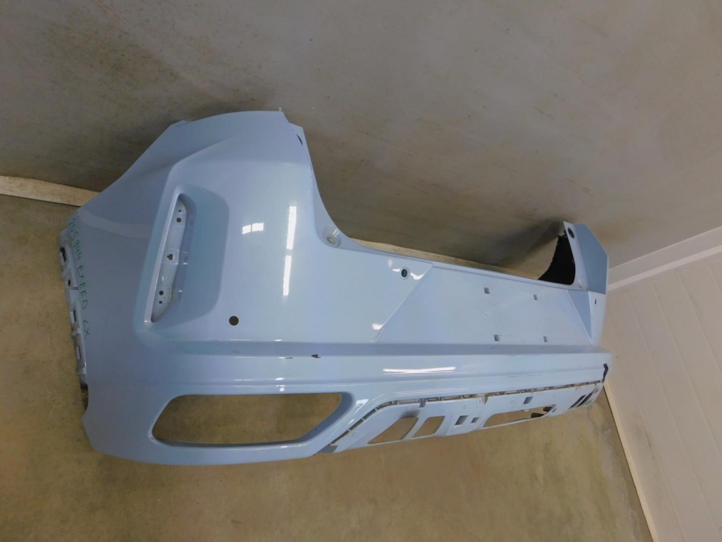 Бампер задний