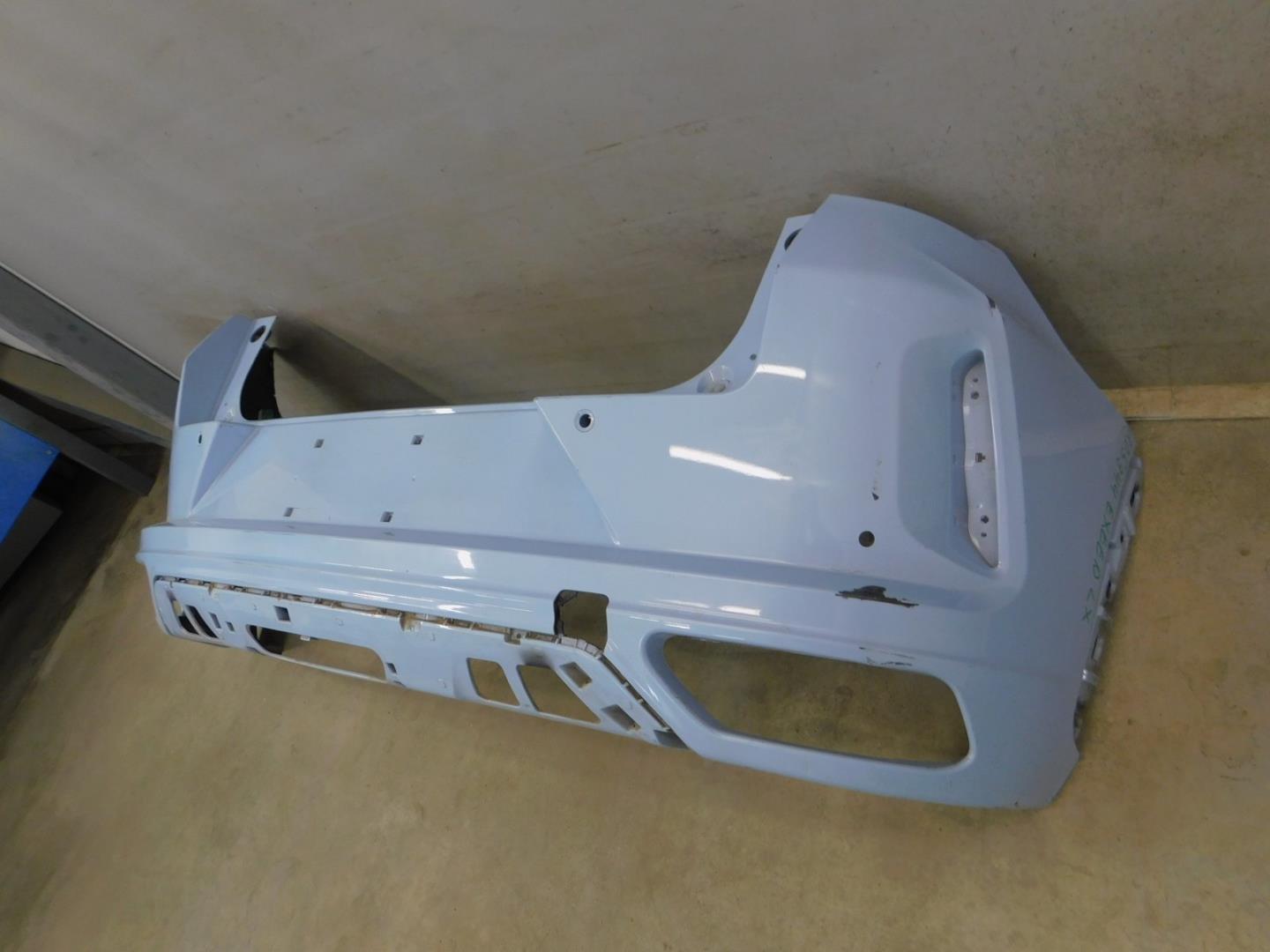 Бампер задний