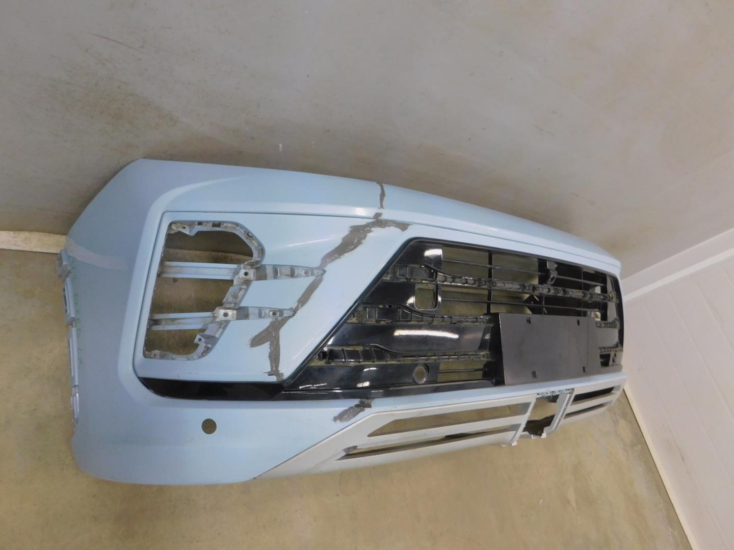 Бампер передний