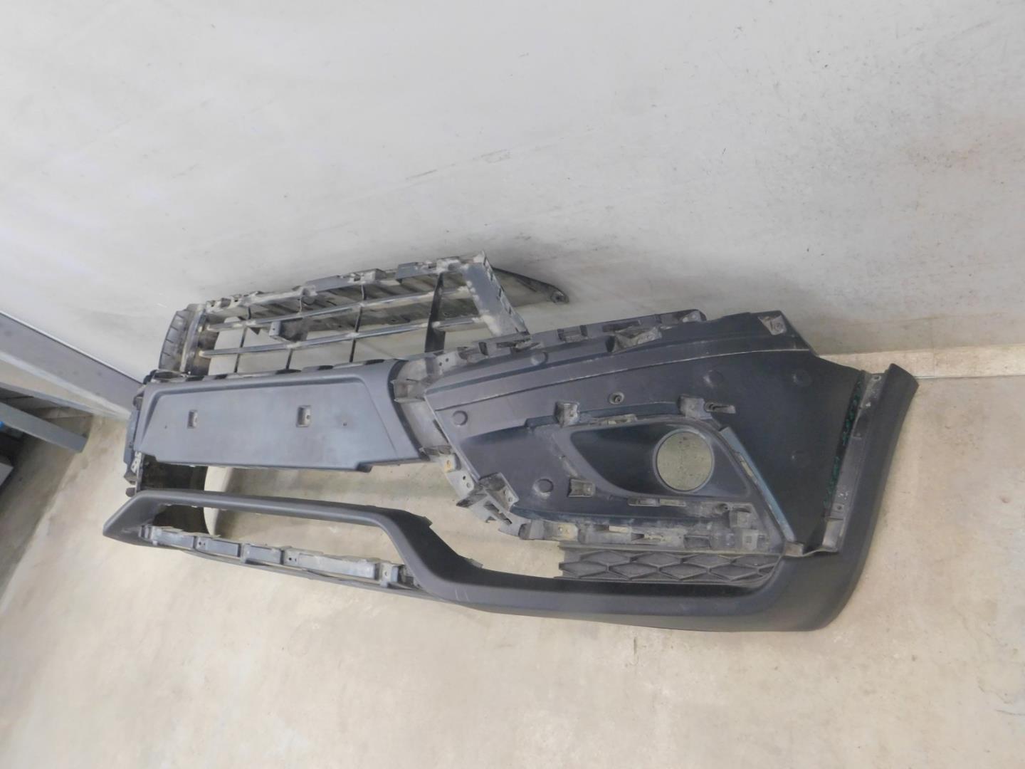 Бампер передний