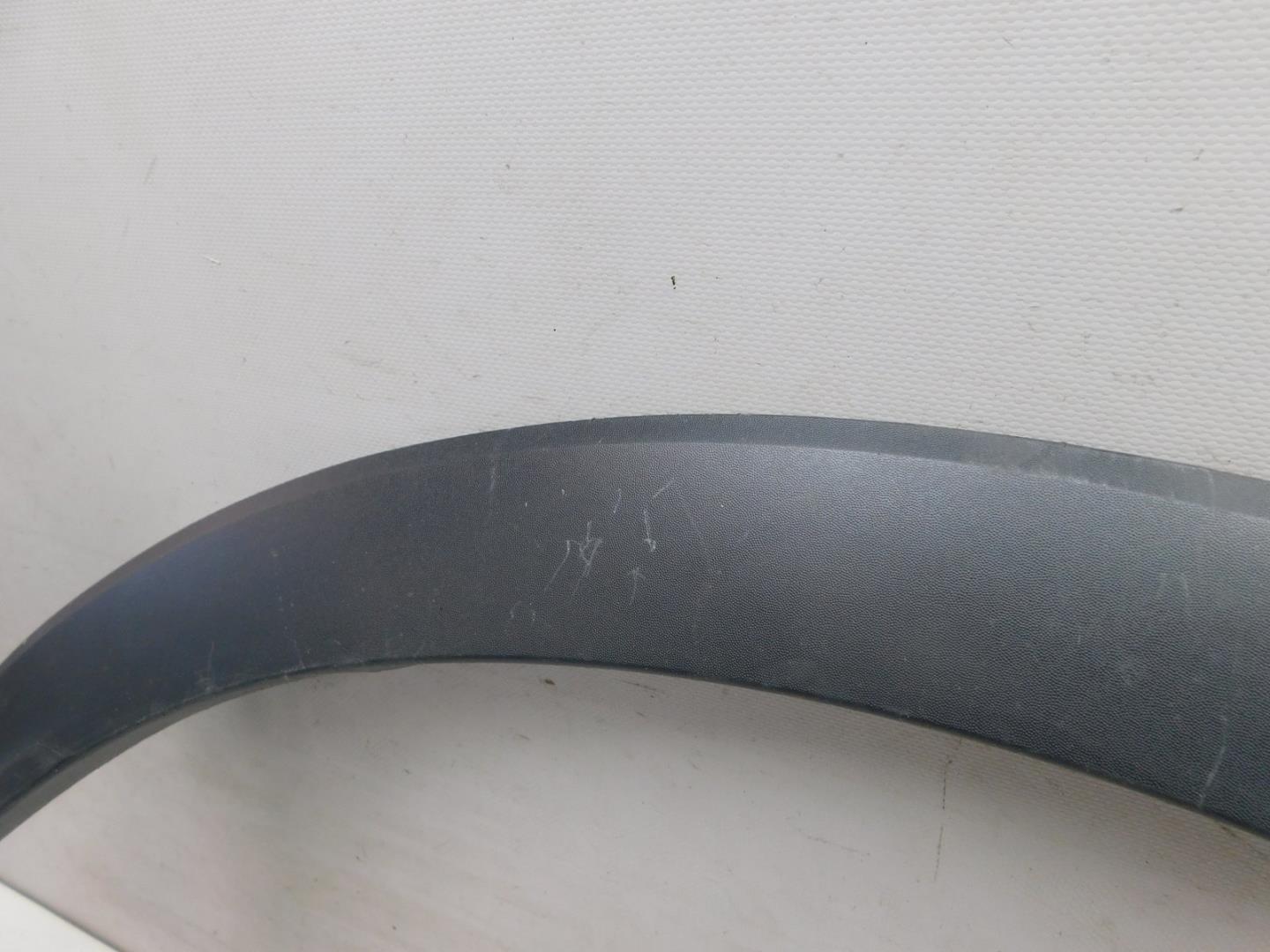 Накладка заднего крыла правого